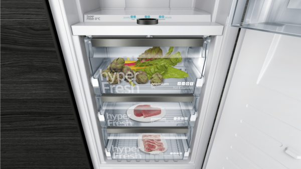 Siemens iQ700 built-in fridge – KI81FHDD0