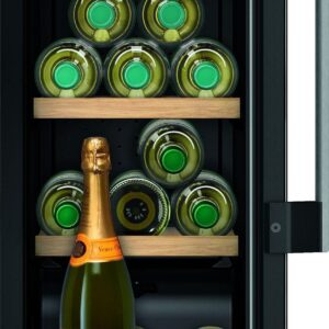 Hotpoint integrated larder fridge – HS18011UK